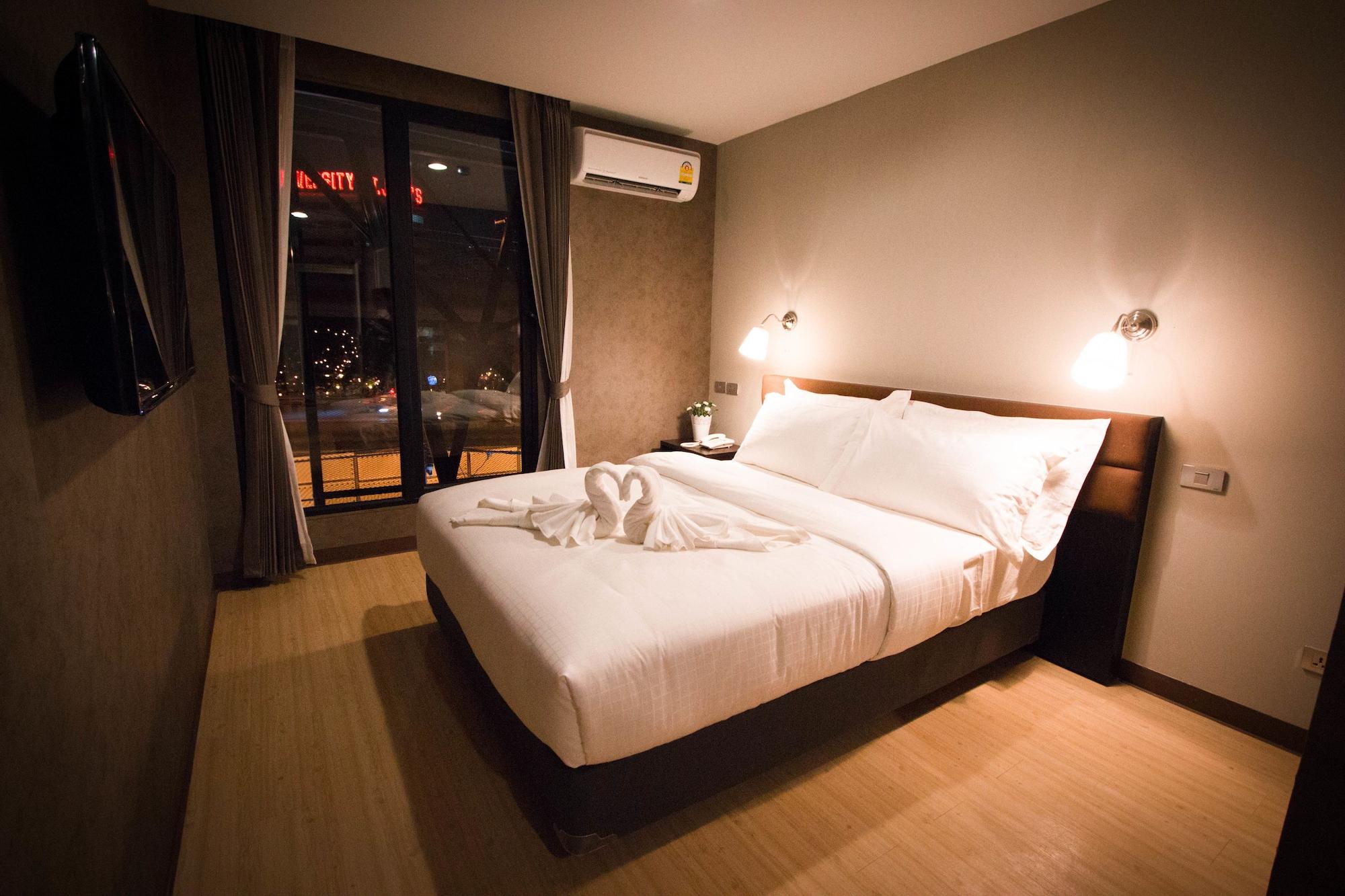 C U Inn Bangkok Exterior photo