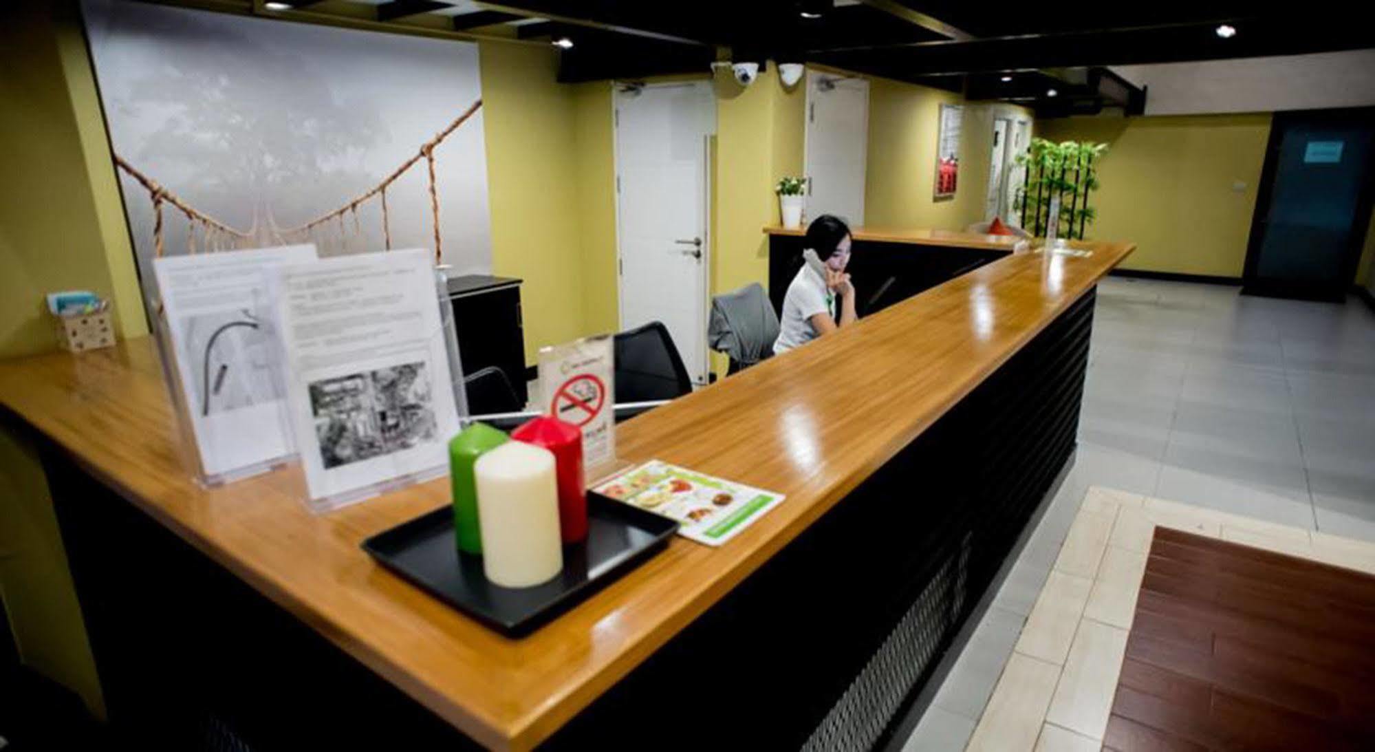 C U Inn Bangkok Exterior photo